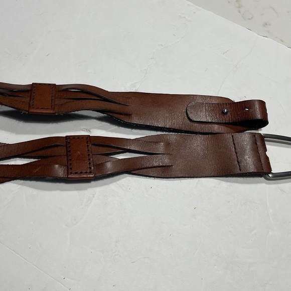 J Jill Brown Leather weaved Belt in size medium - Picture 3 of 5